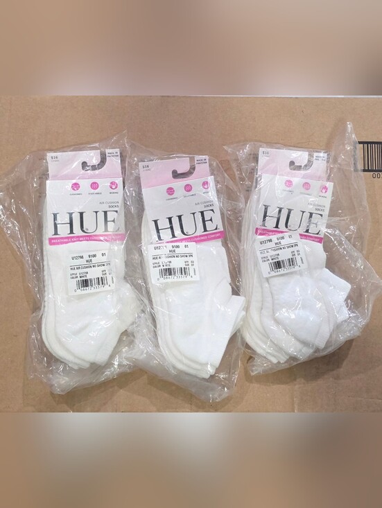 HUE Accessories - NWT HUE 9 Pairs Air Cushion White No Show Women's‎ socks